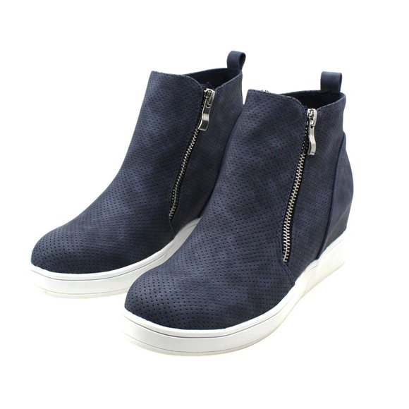 Journee Collection - Picture 1 of 6